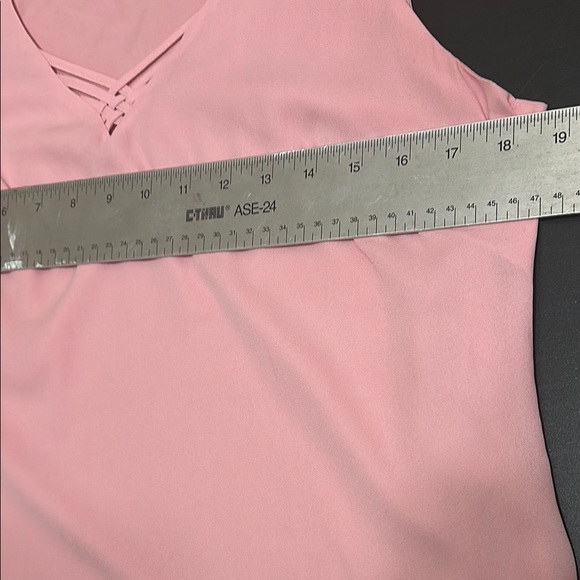 White House Black Market Pink Tank Top V-Neck - Picture 5 of 6